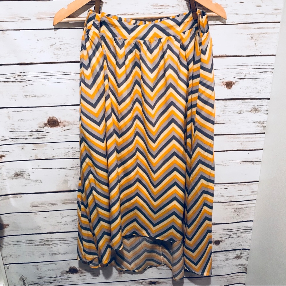 Yellow & grey skirt